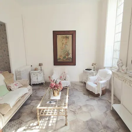 Car-volterra Cottage-an *