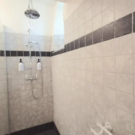 Car-volterra Cottage-an