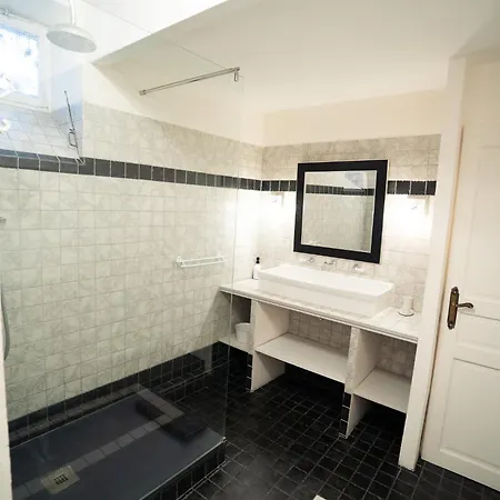 Car-volterra Cottage-an *