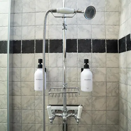 Car-volterra Cottage-an