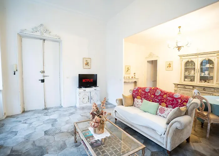 Car-volterra Cottage-an